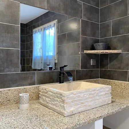 U Filanciu Διαμέρισμα *